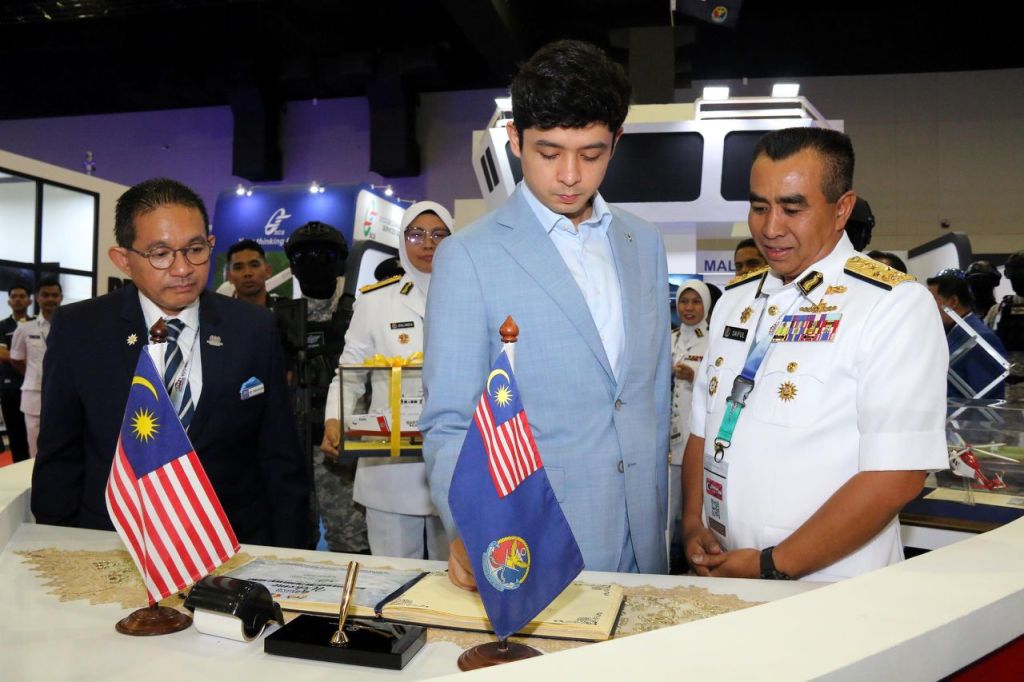 Lebih 7,000 pengunjung lawati reruai Maritim Malaysia sempena DSA & NATSEC 2024